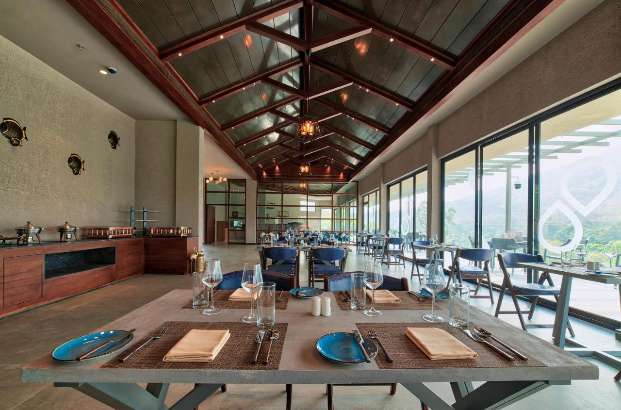 Niraamaya Retreats Samroha Athirappilly Exteriör bild