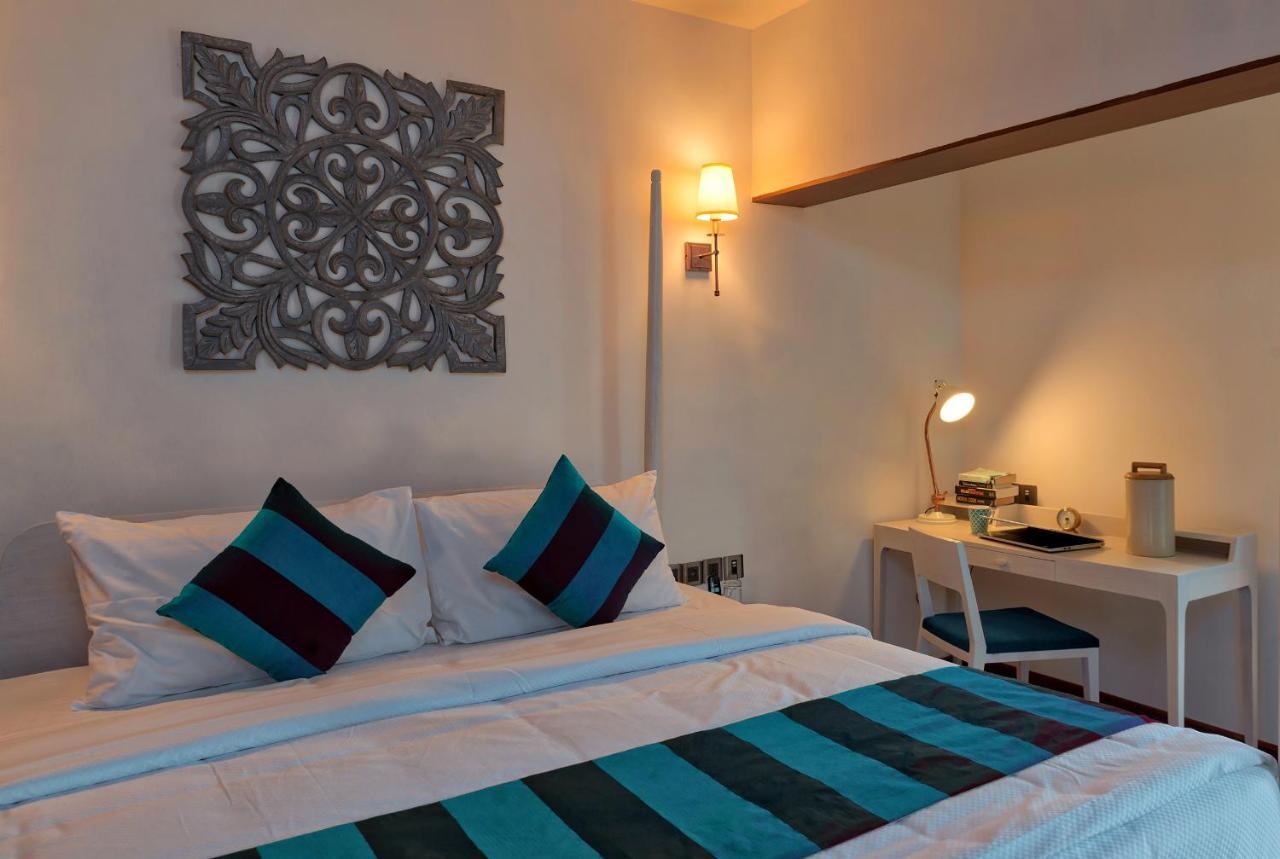 Niraamaya Retreats Samroha Athirappilly Exteriör bild