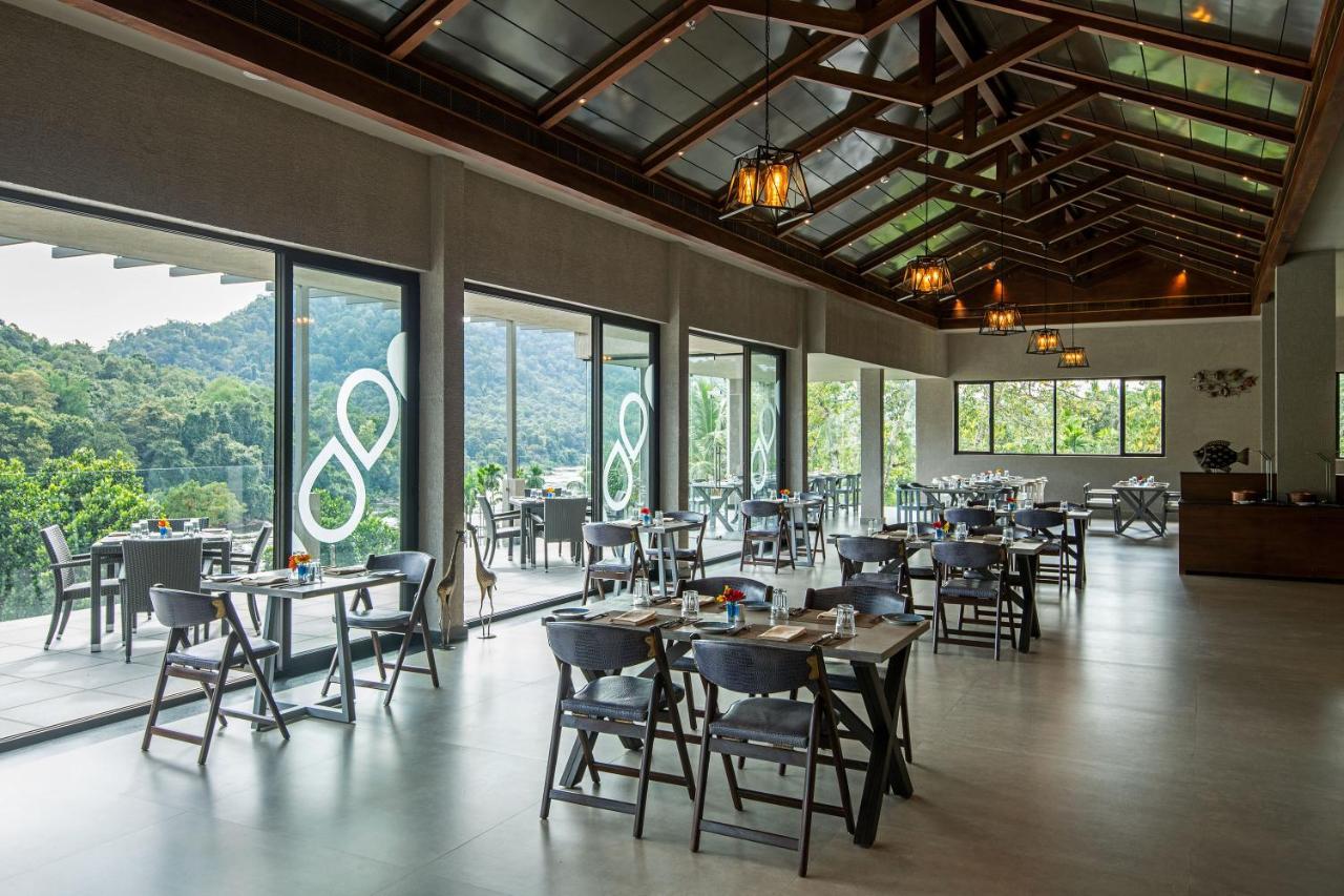 Niraamaya Retreats Samroha Athirappilly Exteriör bild